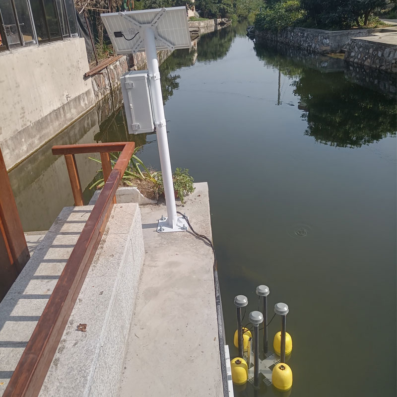 水質(zhì)六參數(shù)聯(lián)動(dòng)監(jiān)測,看立桿水質(zhì)在線監(jiān)測站的實(shí)踐應(yīng)用